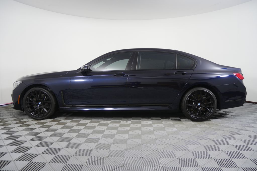 Thumbnail: 2022 BMW 7 Series - 6