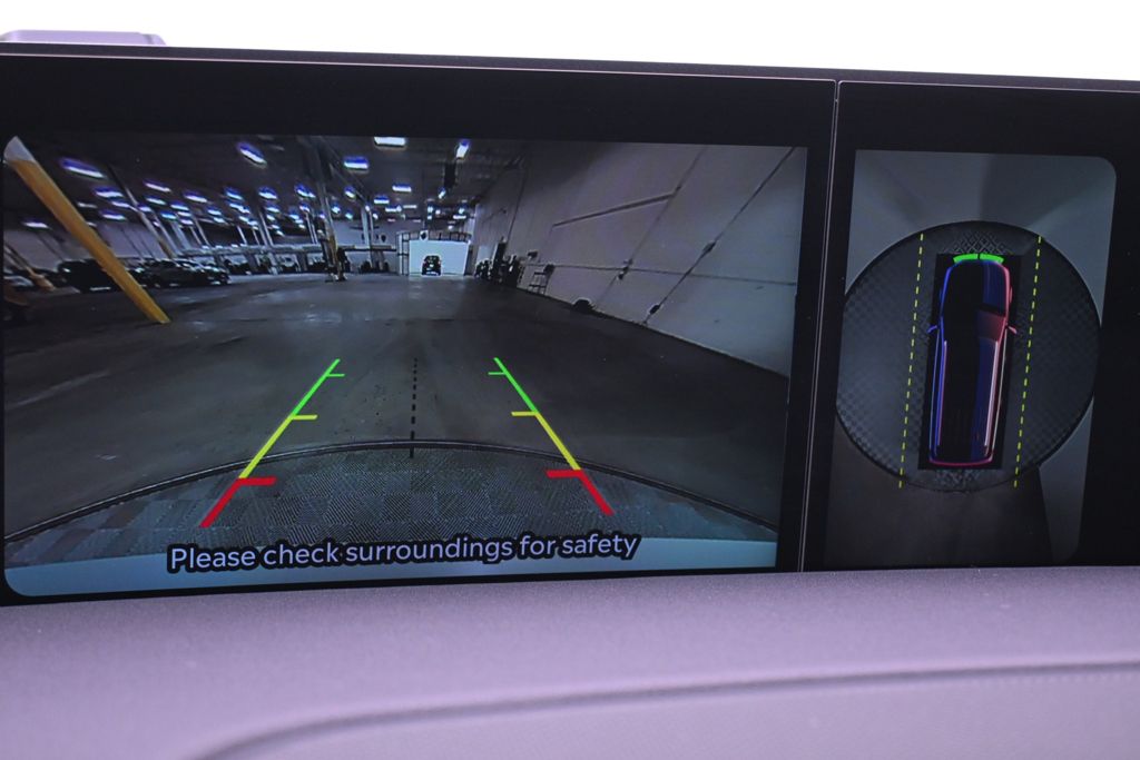 New 2025 White Lincoln Reserve image 29