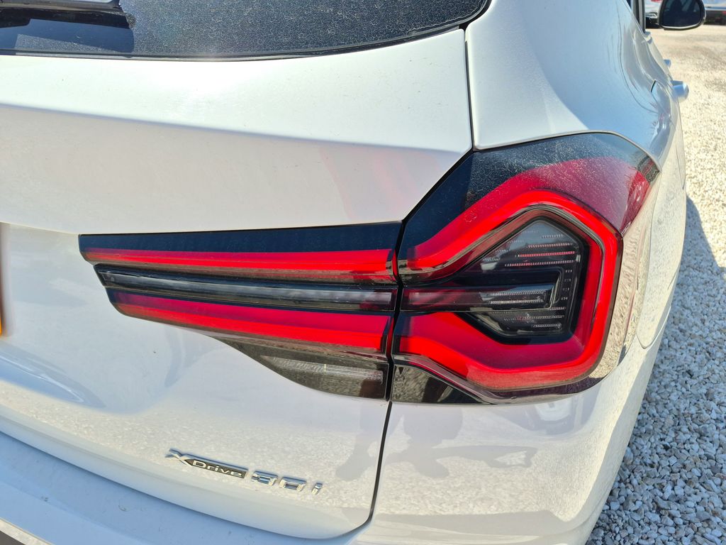 2022 BMW X3 xDrive30i White at Autostrade