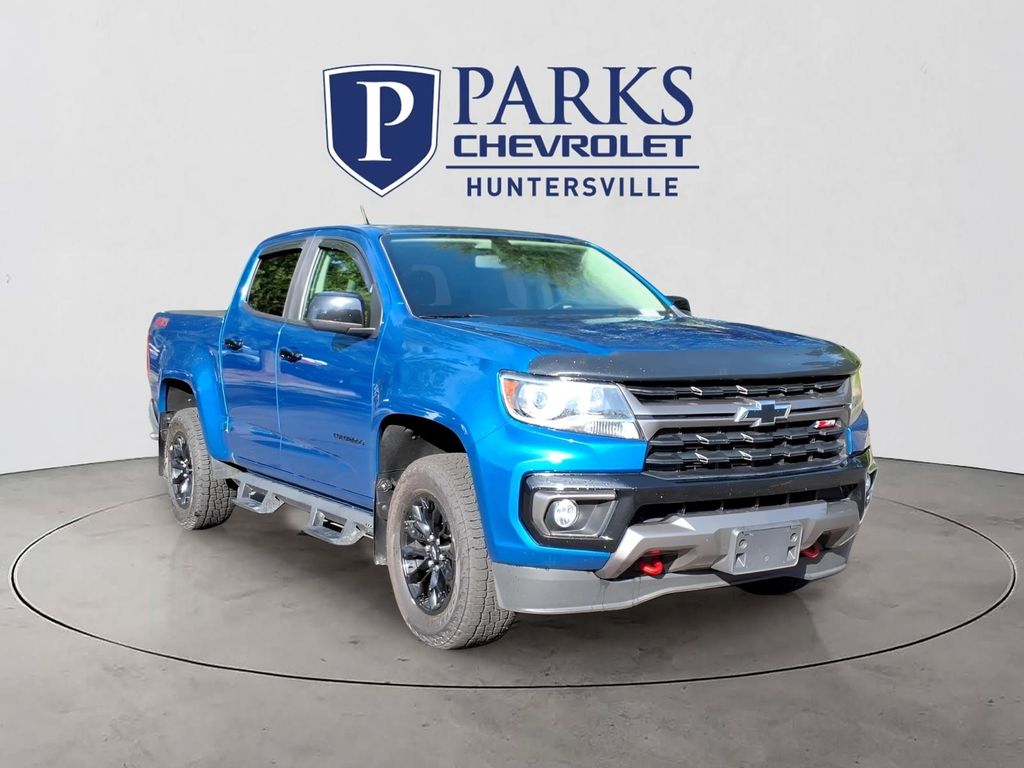 Bright Blue Metallic 2022 Chevrolet Colorado Pickup Truck Four-Wheel Drive 8-Speed Automatic