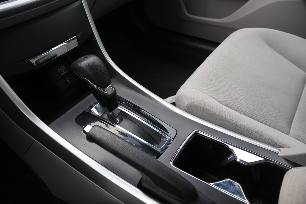 Thumbnail: 2013 Honda Accord - 27