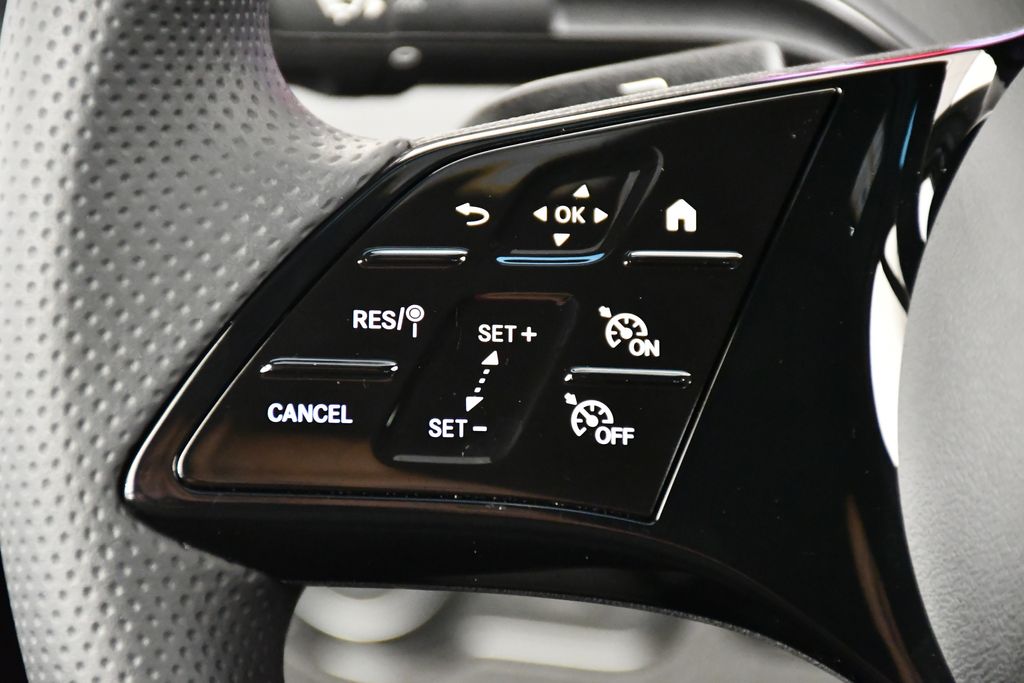 Thumbnail: 2025 Mercedes-Benz Sprinter - 14