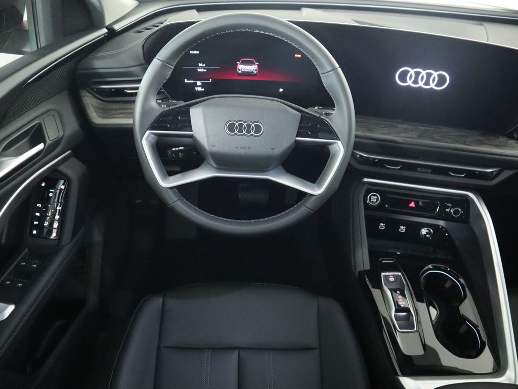 Thumbnail: 2025 Audi Q5 - 11