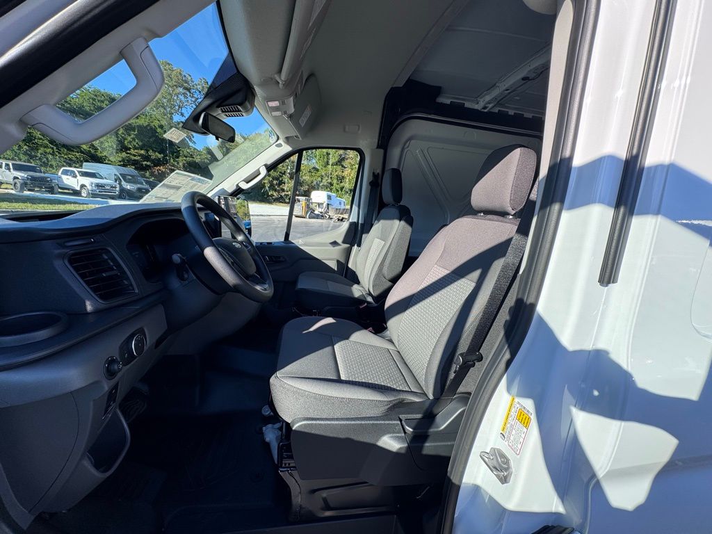 FordTransit-25018