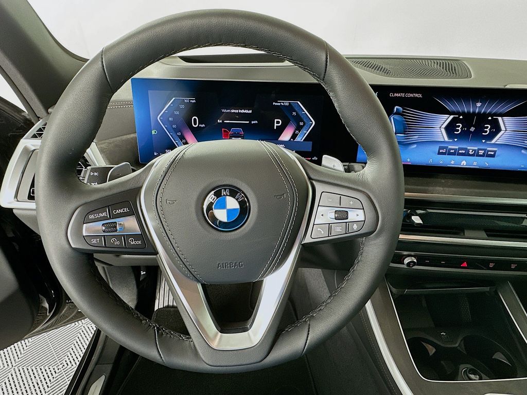 Thumbnail: 2026 BMW X5 - 10