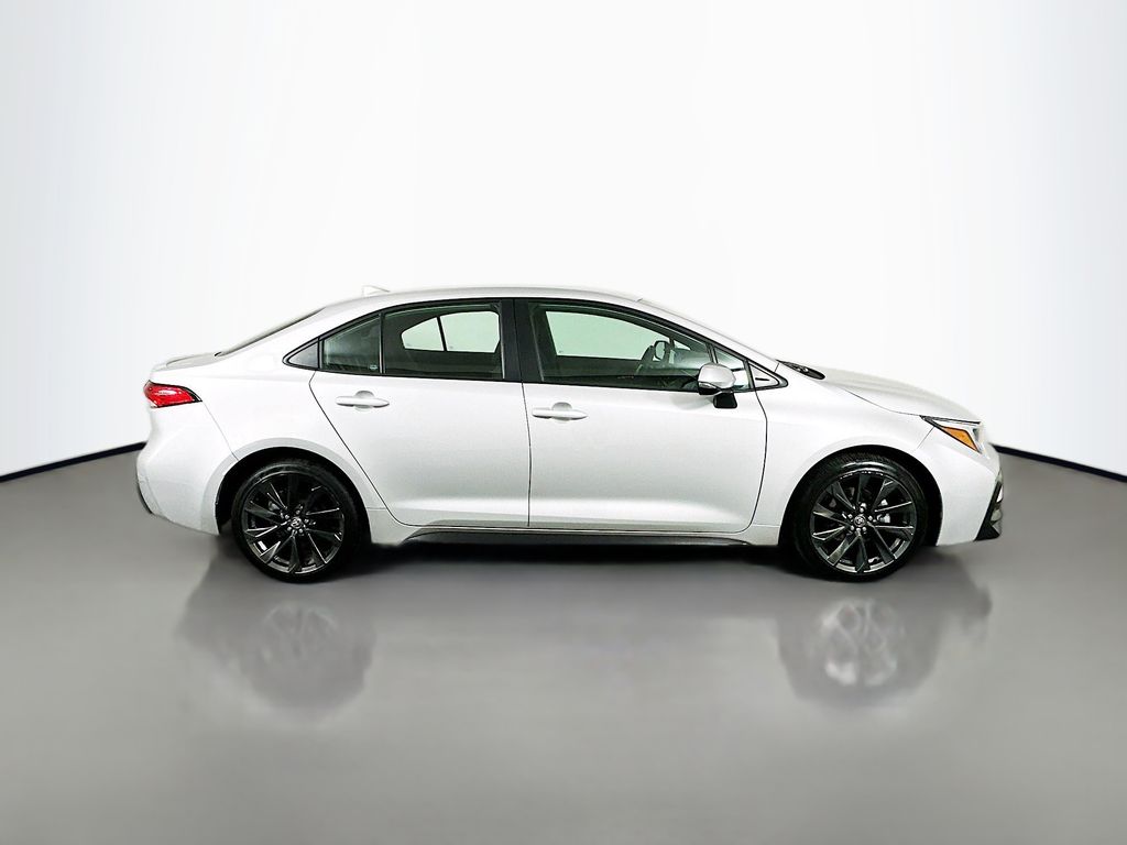 Thumbnail: 2024 Toyota Corolla - 4