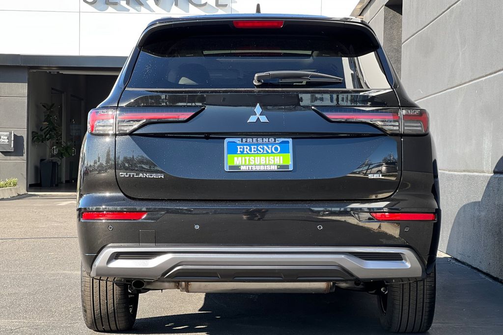 2026 Mitsubishi Outlander SEL - Photo 6