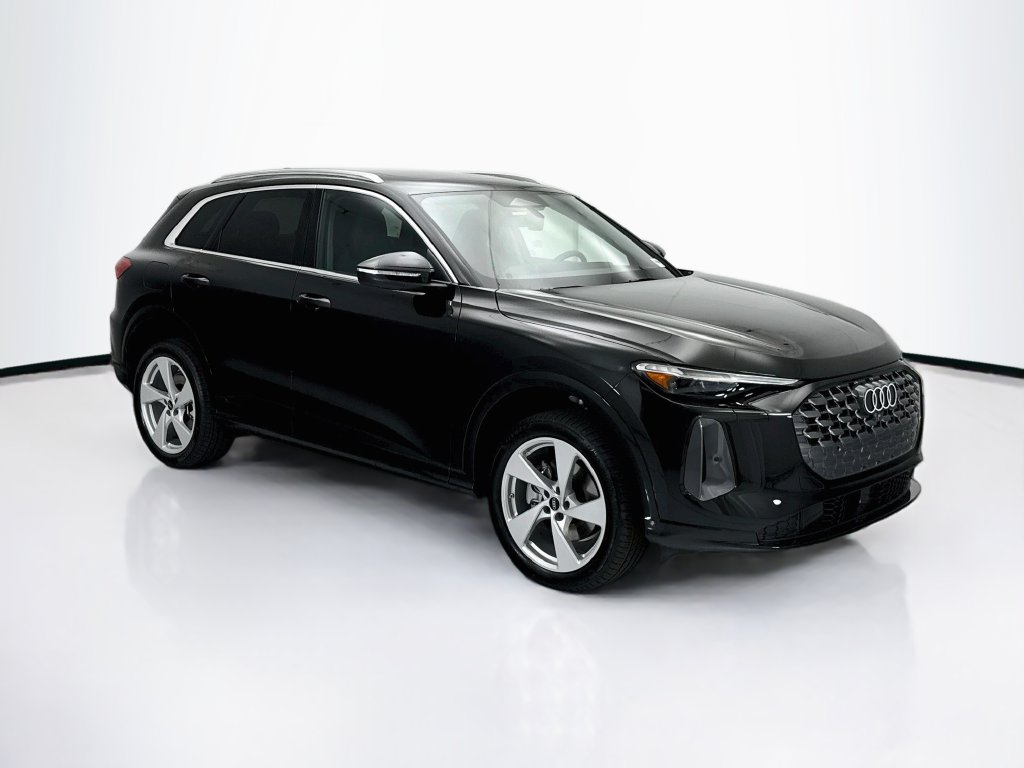 Thumbnail: 2026 Audi Q5 - 3