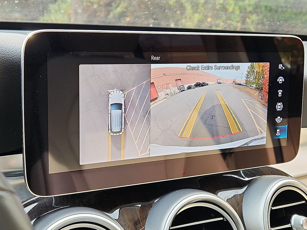 Thumbnail: 2021 Mercedes-Benz GLC - 17