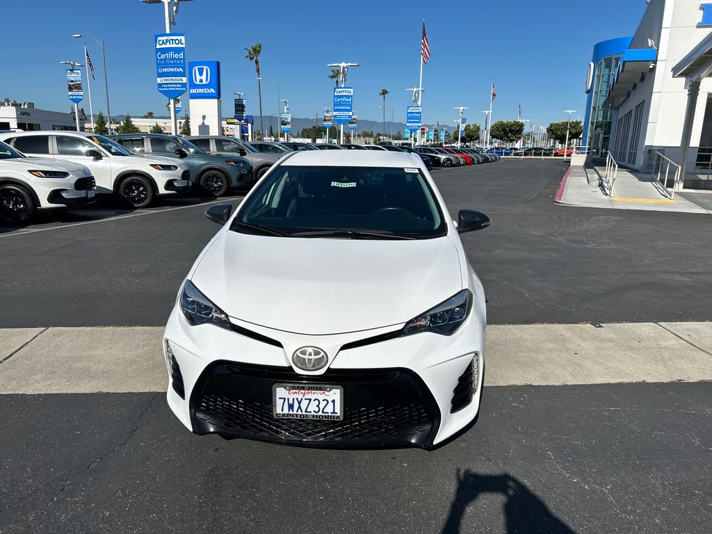 2017 Toyota Corolla SE 2