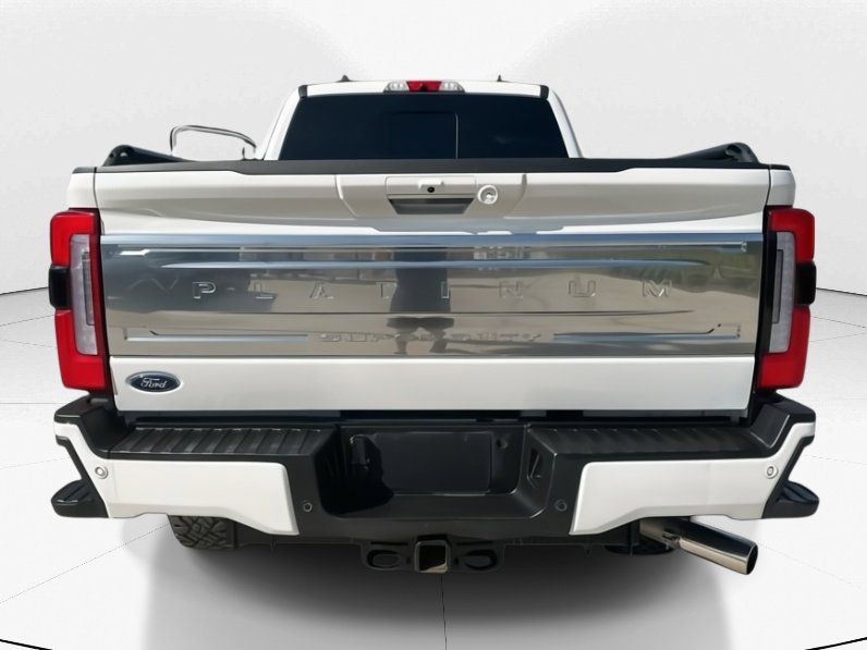 2024 White Metallic Ford Super Duty F-250 SRW Platinum 4X4 Truck
