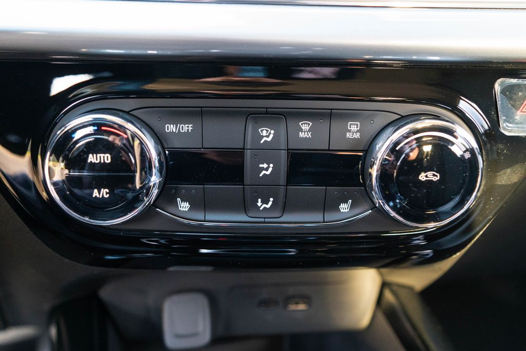 2026 Chevrolet Trax LT - Photo 23