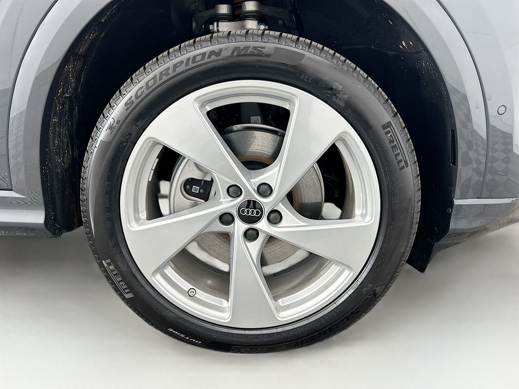 Thumbnail: 2025 Audi Q5 - 31