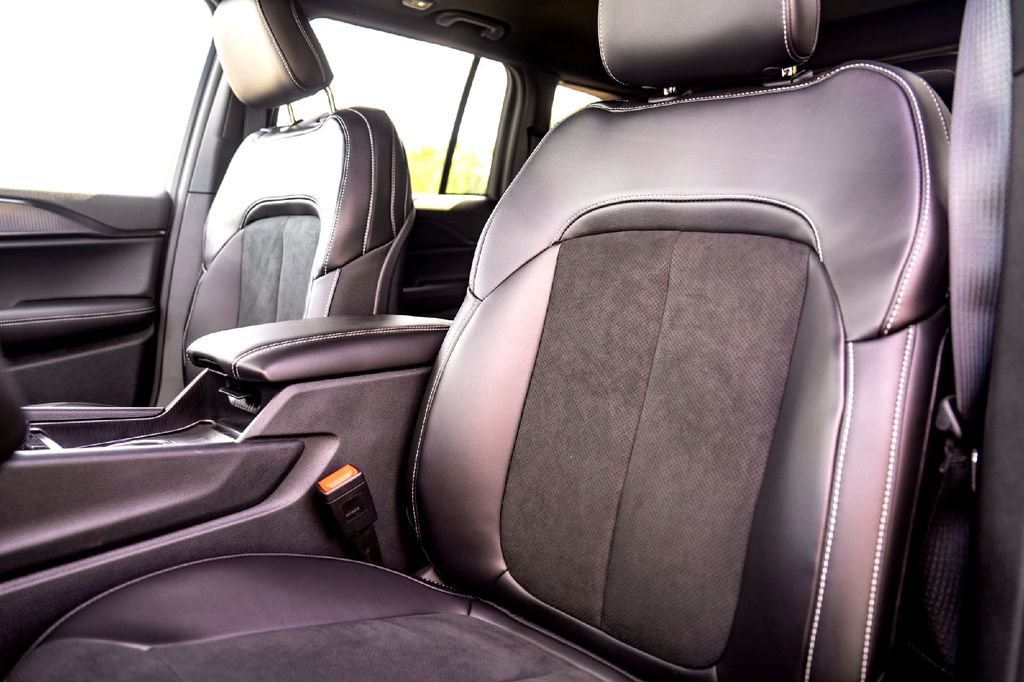 New Car 2025 Jeep Grand Cherokee  Altitude X For Sale Under $50,000 In Taylor, Texas