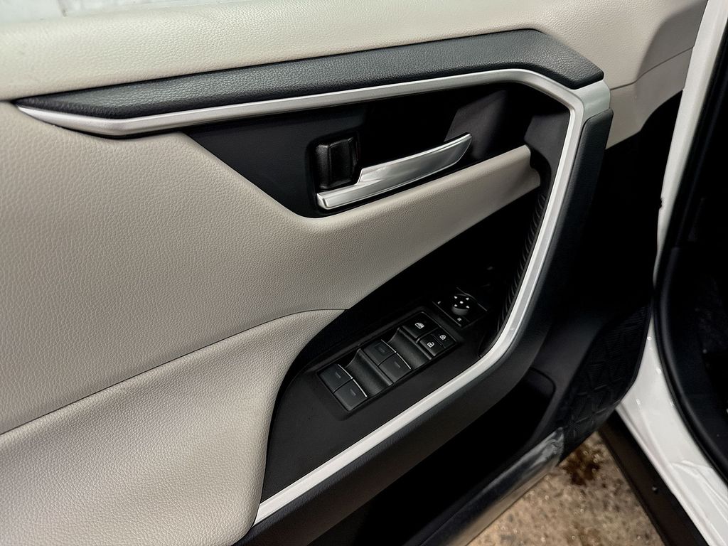 Used 2025 Toyota RAV4 SUV
