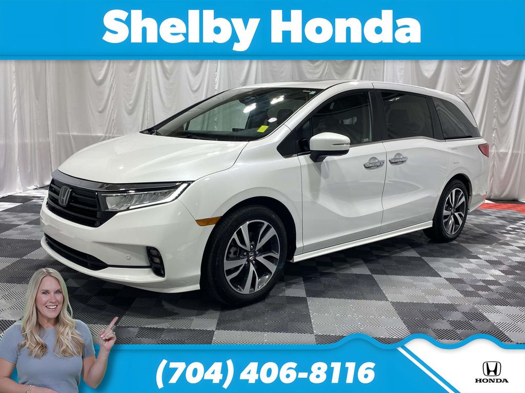 Platinum White 2023 Honda Odyssey Touring FWD Minivan Front-Wheel Drive Automatic