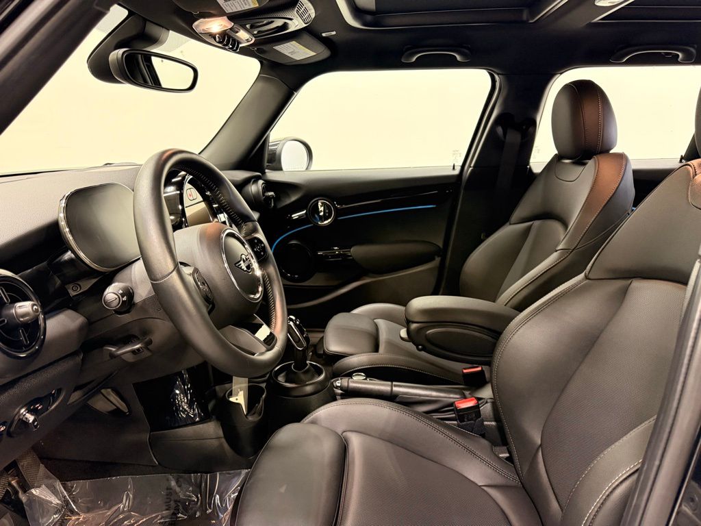 Thumbnail: 2023 MINI Cooper - 12