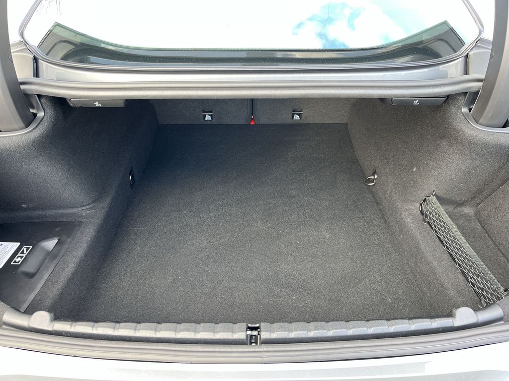 Thumbnail: 2023 BMW 8 Series - 24