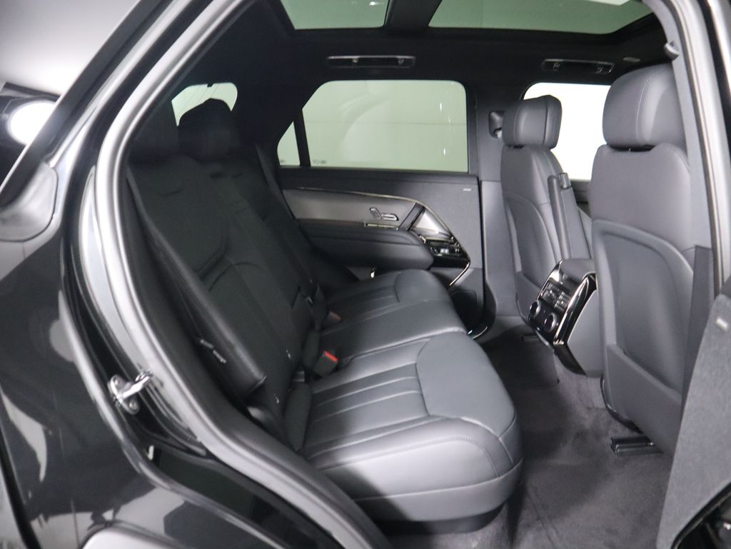 Thumbnail: 2026 Land Rover Range Rover Sport - 23