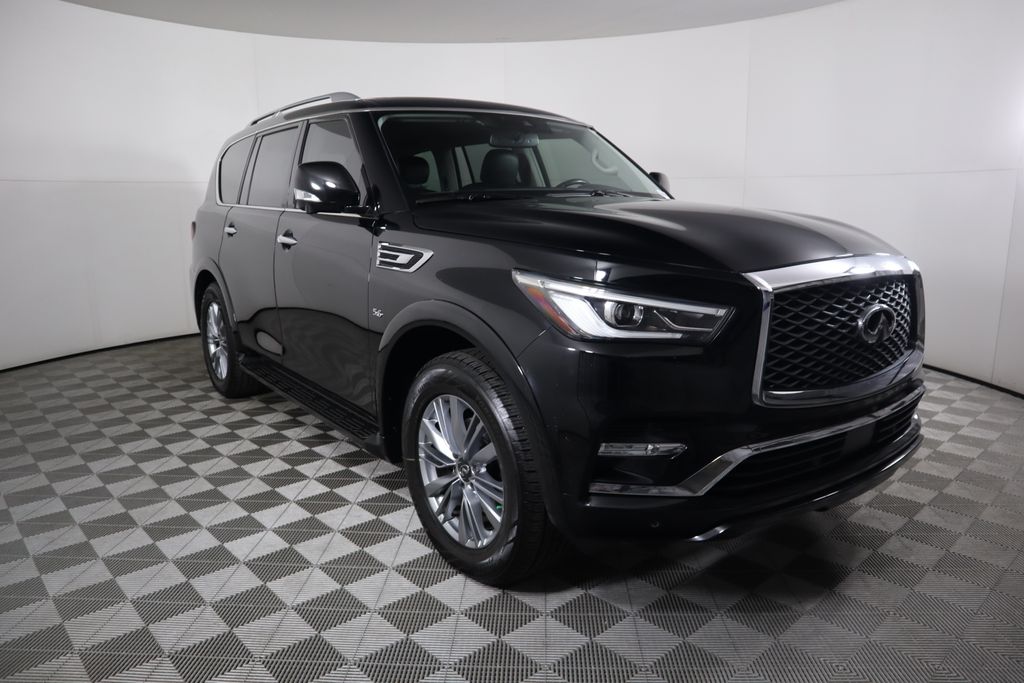 2019 INFINITI QX80 Luxe 3