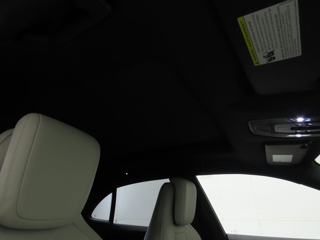 Thumbnail: 2025 Porsche Macan - 22