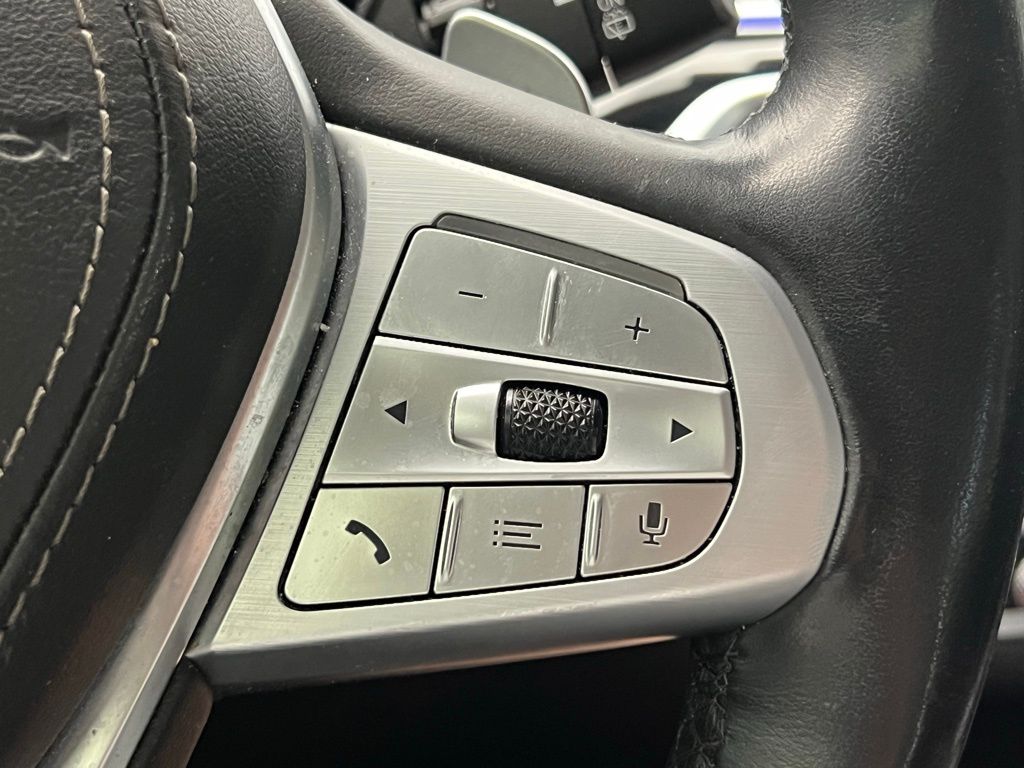 Thumbnail: 2019 BMW X7 - 19