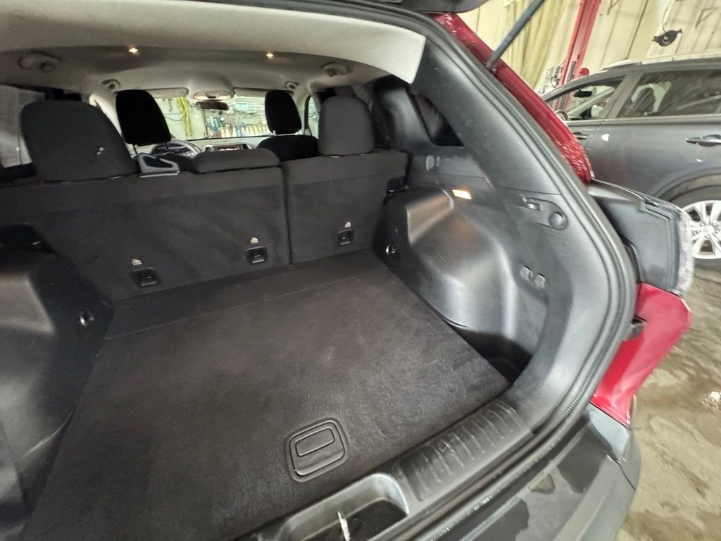 Used 2019 Jeep Cherokee SUV