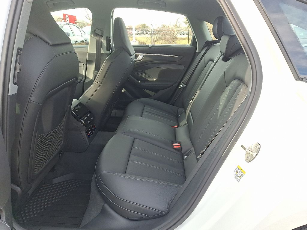 Thumbnail: 2026 Audi A6 - 5