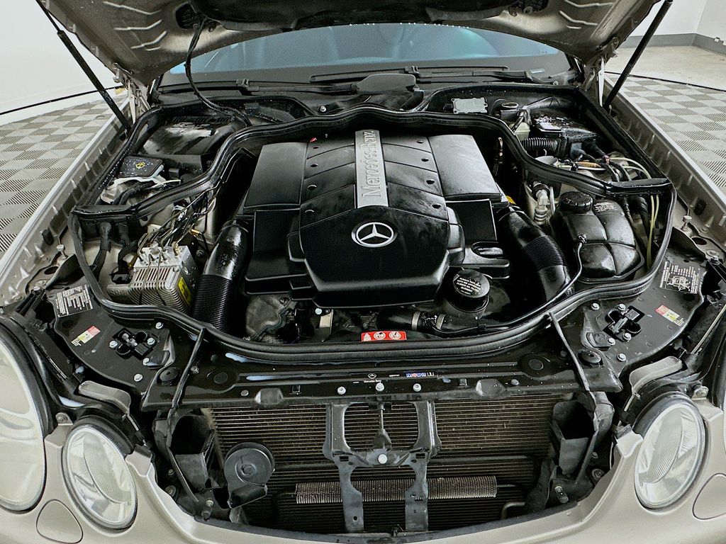 Thumbnail: 2005 Mercedes-Benz E-Class - 28