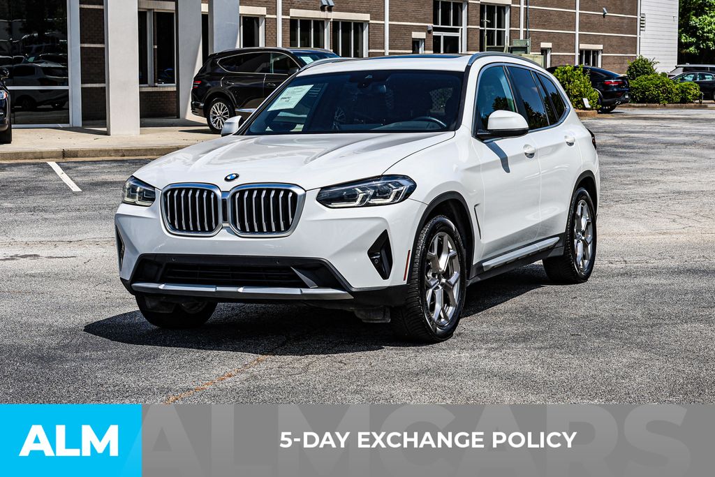 Used 2024 White BMW xDrive30i image 4