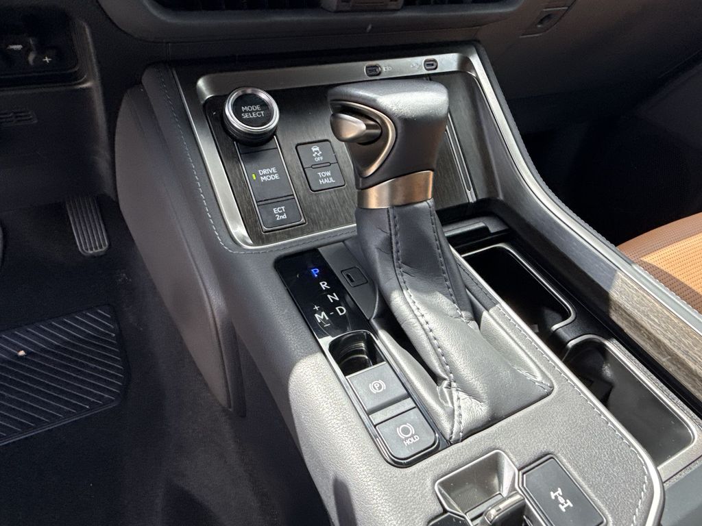 Thumbnail: 2024 Lexus GX - 20