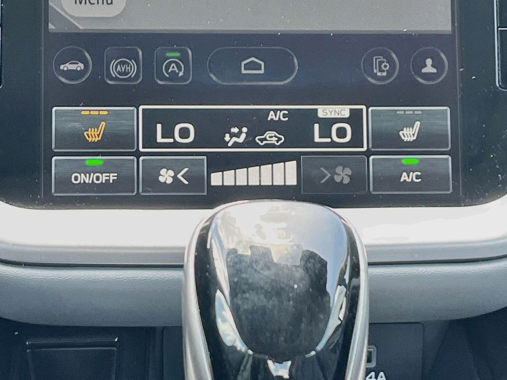 2025 Subaru Legacy Limited Silver at Community Honda