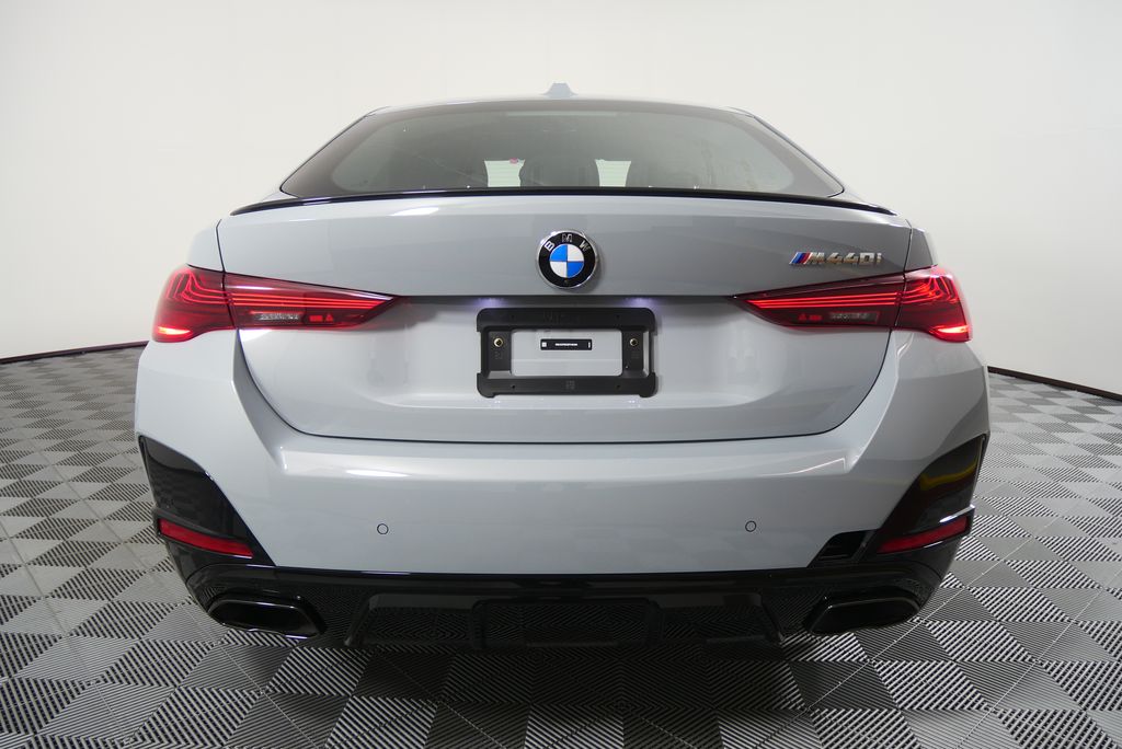 Thumbnail: 2025 BMW 4 Series - 4