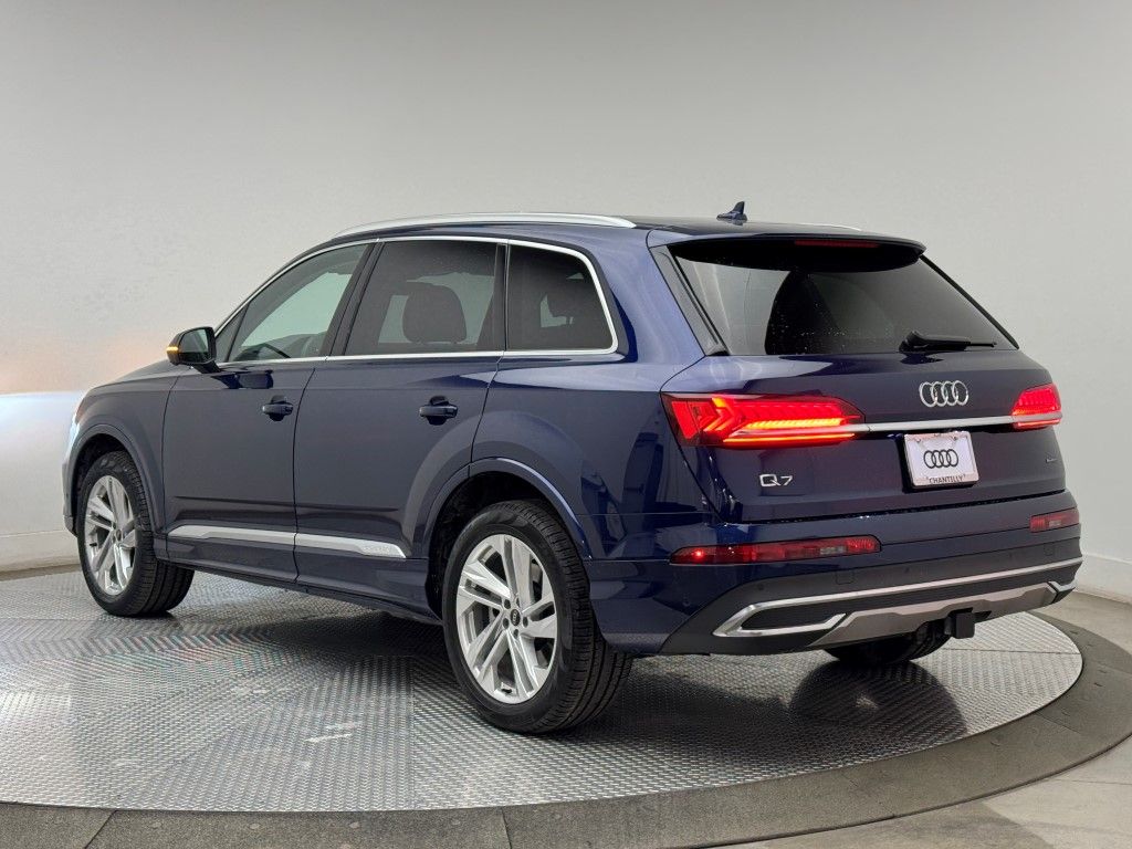 2021 Audi Q7 Premium Plus 8