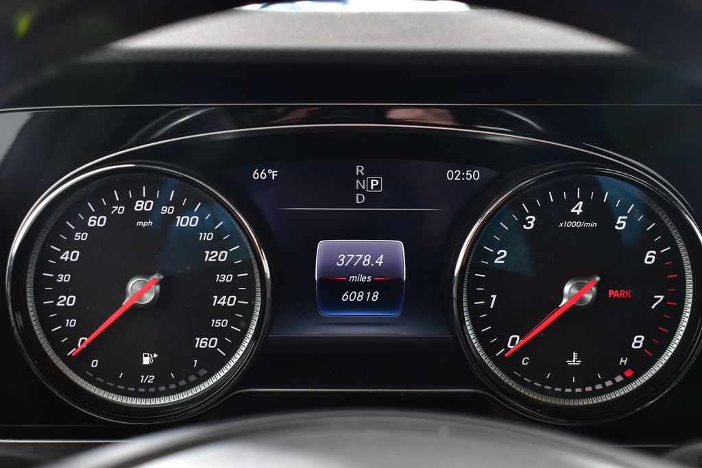 Thumbnail: 2017 Mercedes-Benz E-Class - 15