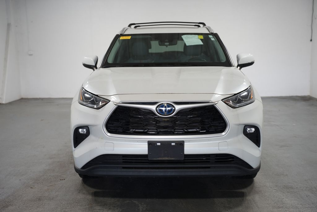Thumbnail: 2022 Toyota Highlander - 2