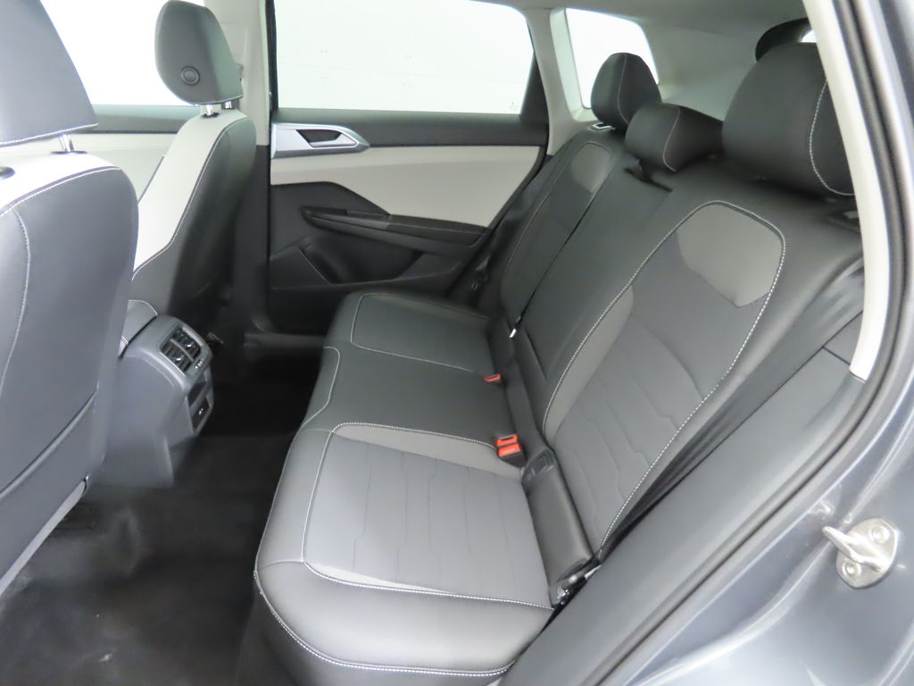 Thumbnail: 2025 Volkswagen Taos - 21