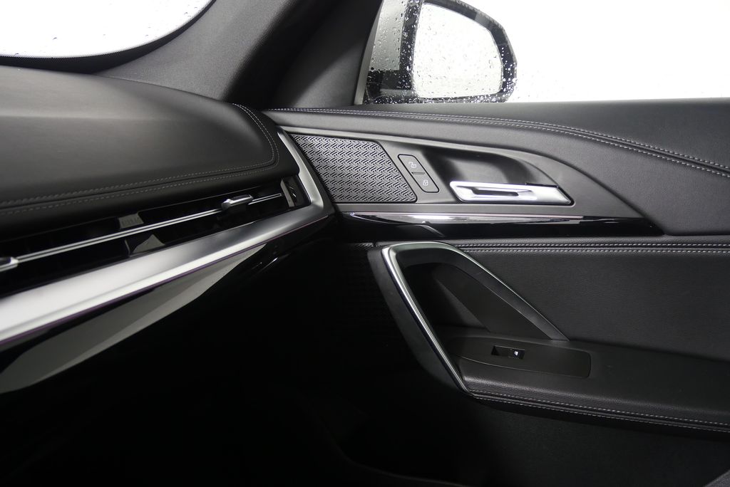 2023 BMW X1 xDrive28i 27