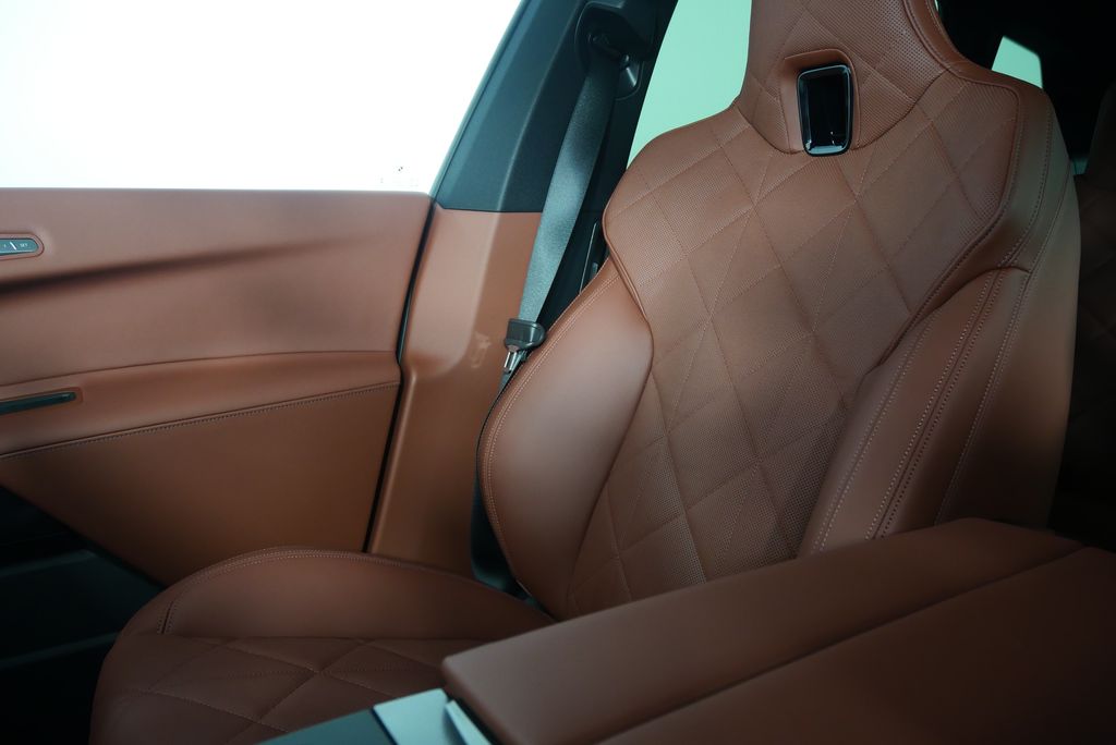 Thumbnail: 2026 BMW iX - 21