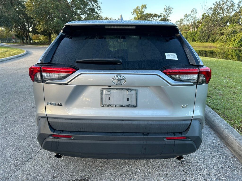 Thumbnail: 2022 Toyota RAV4 - 4