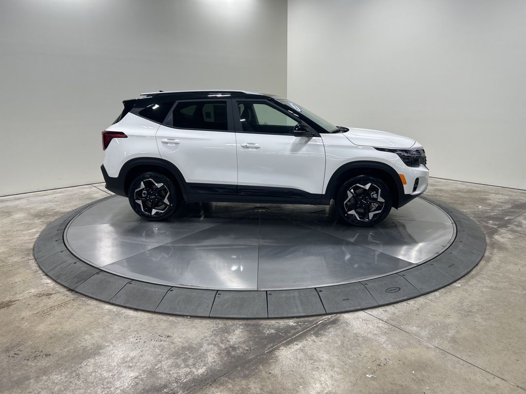 new 2026 Kia Seltos car, priced at $27,620