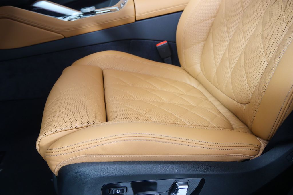 Thumbnail: 2026 BMW X6 - 9