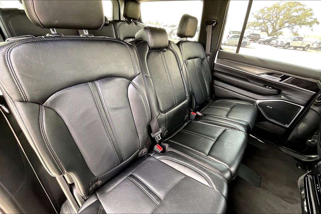 Used 2024 Jeep Wagoneer Series II 4D Sport Utility