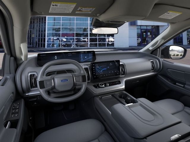 2026 Ford Expedition Active - 8