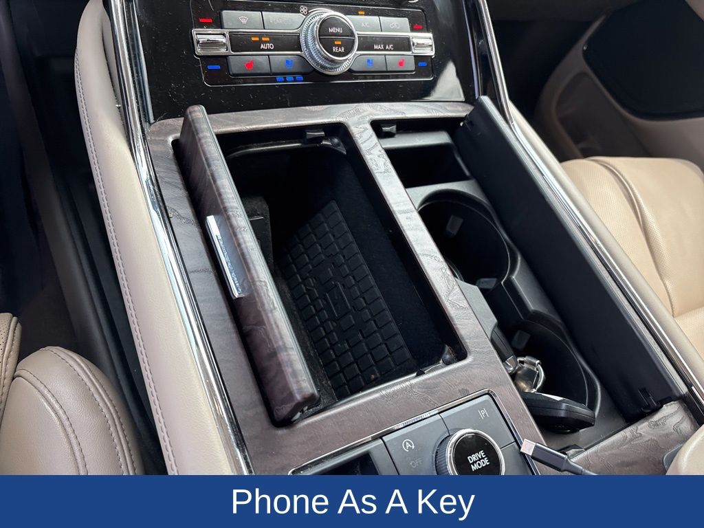 2022 Lincoln Navigator Standard