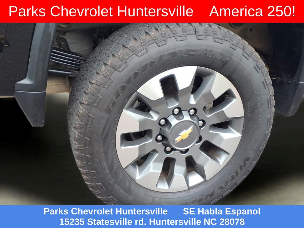 ChevroletSilverado 2500HD32