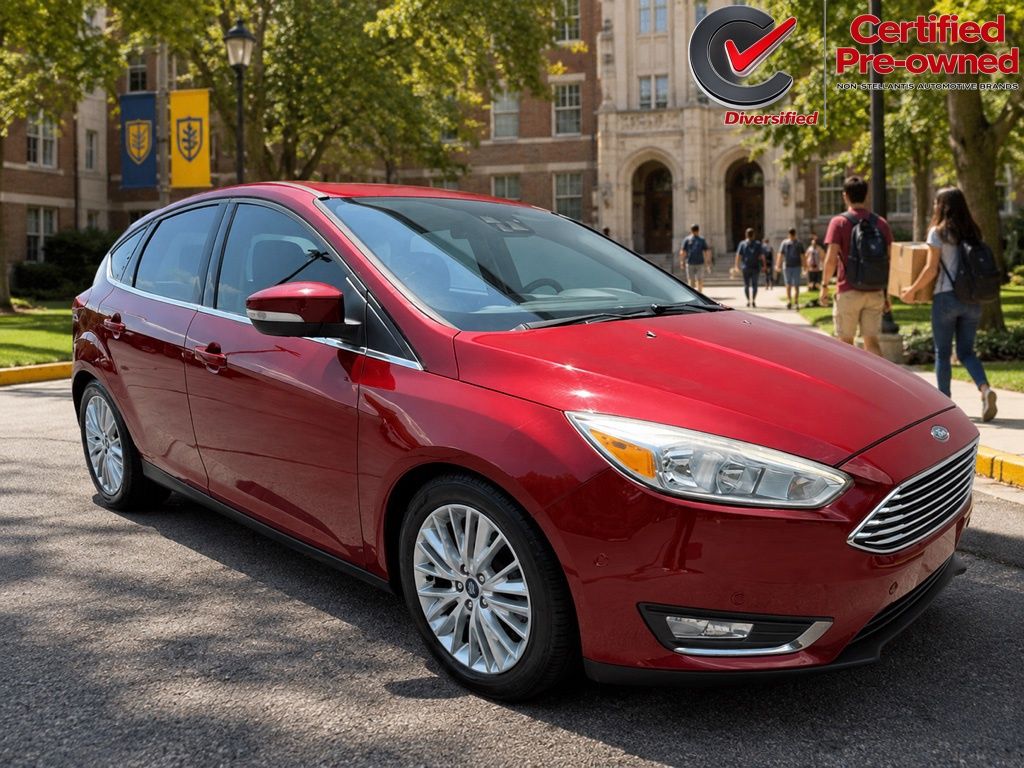 2017 Ford Focus Titanium Hatchback