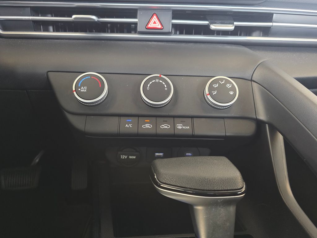 Thumbnail: 2025 Hyundai Elantra - 22