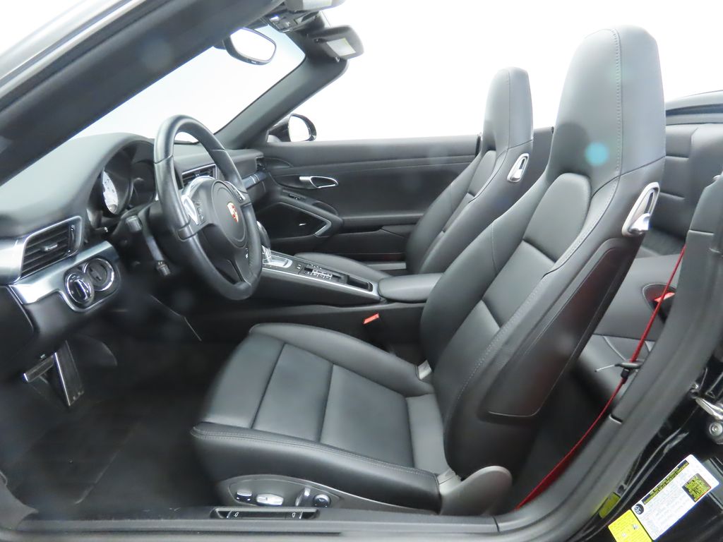 2014 Porsche 911 Carrera 4S 5