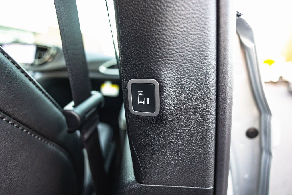 2026 Chrysler Pacifica Select thumbnail 33